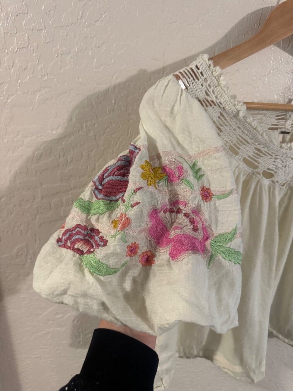 Free People Bohemia Gauzy Floral Embroidered Cottage Core Peasant Top - Picture 5 of 11